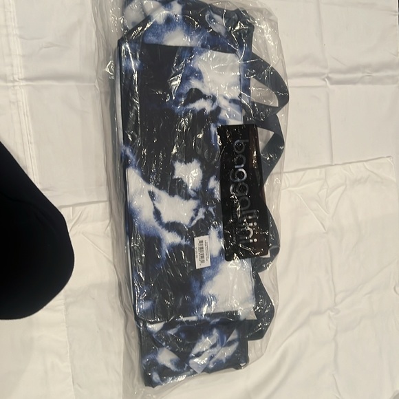 NWT baggallini bag - Picture 7 of 7